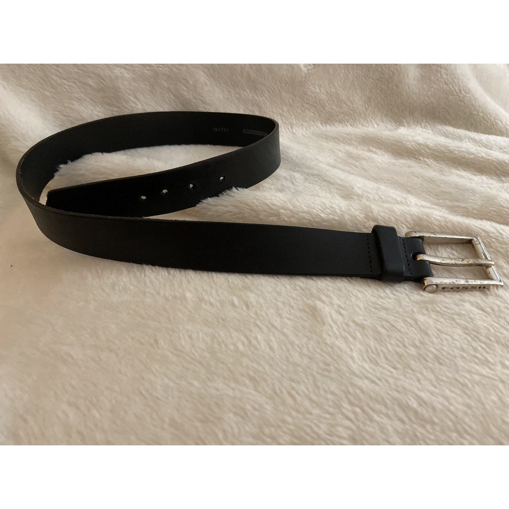 FOSSIL Black Genuine Leather Belt Size 36 132703 Buckle Has Scratches On It